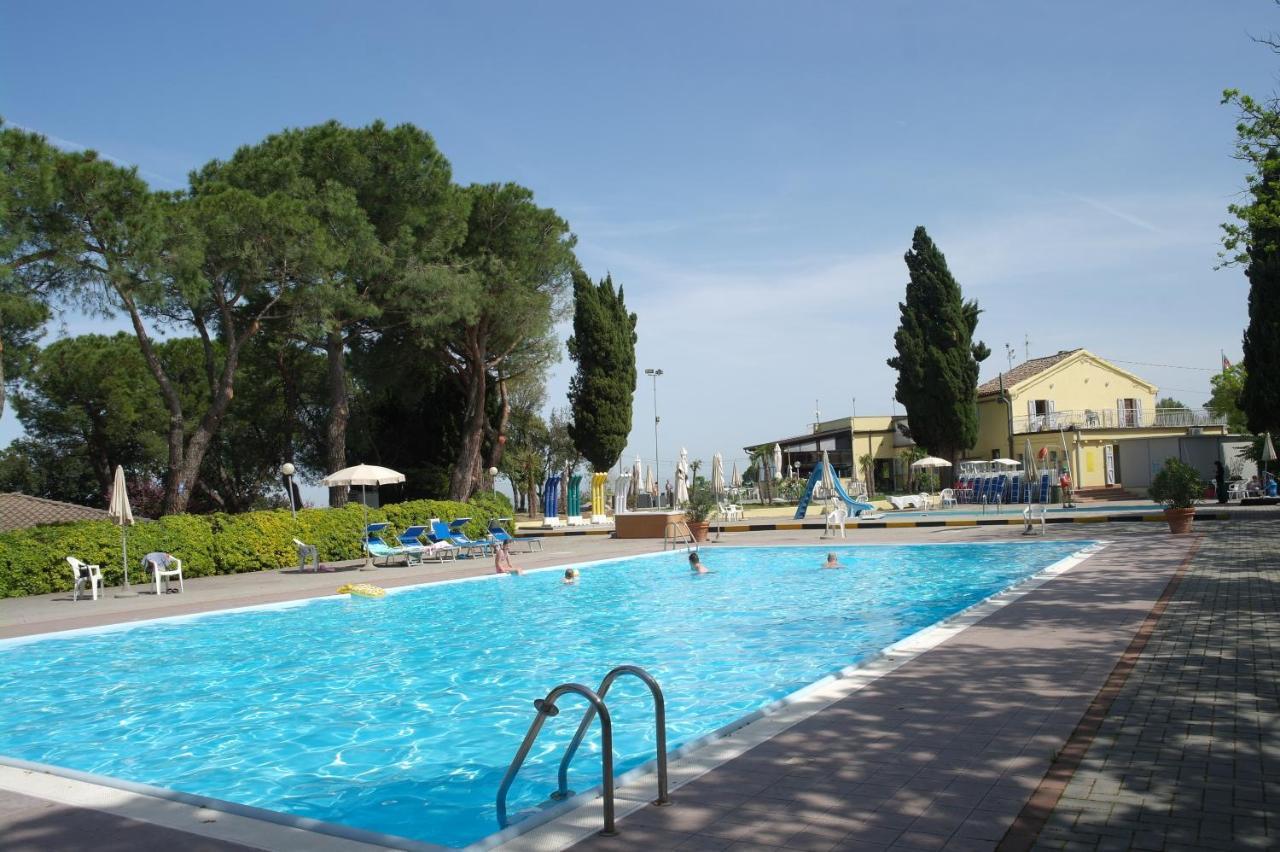 San Costanzo Stoerbuiten Lodges Mar Y Sierra מראה חיצוני תמונה